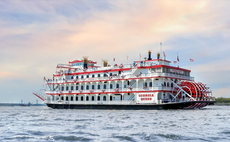Savannah: Riverboat Sunset Cruise - Buying food and drinks onboard