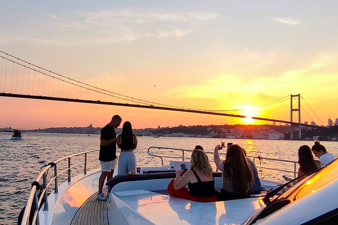 Scenic Bosphorus Sunset Cruise – 2.5 Hours of Luxury & Views - Anadoluhisarı and Küçüksu Pavilion