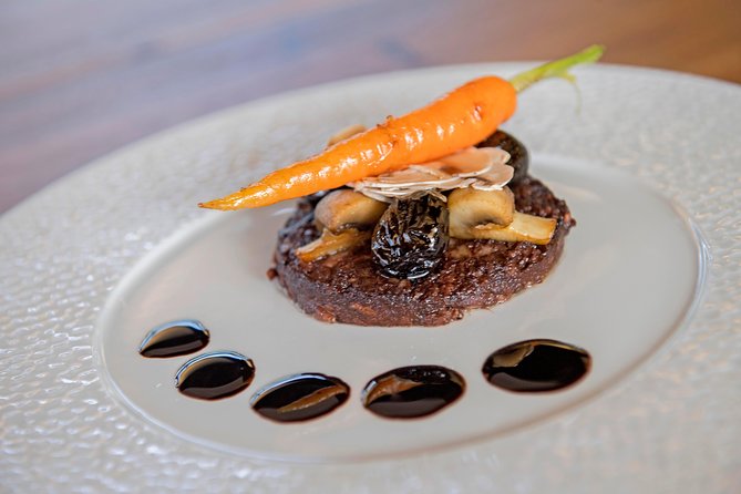 Seine River Sightseeing Cruise and Dinner at Le Bistro Parisien - Choosing dinner first or the cruise first