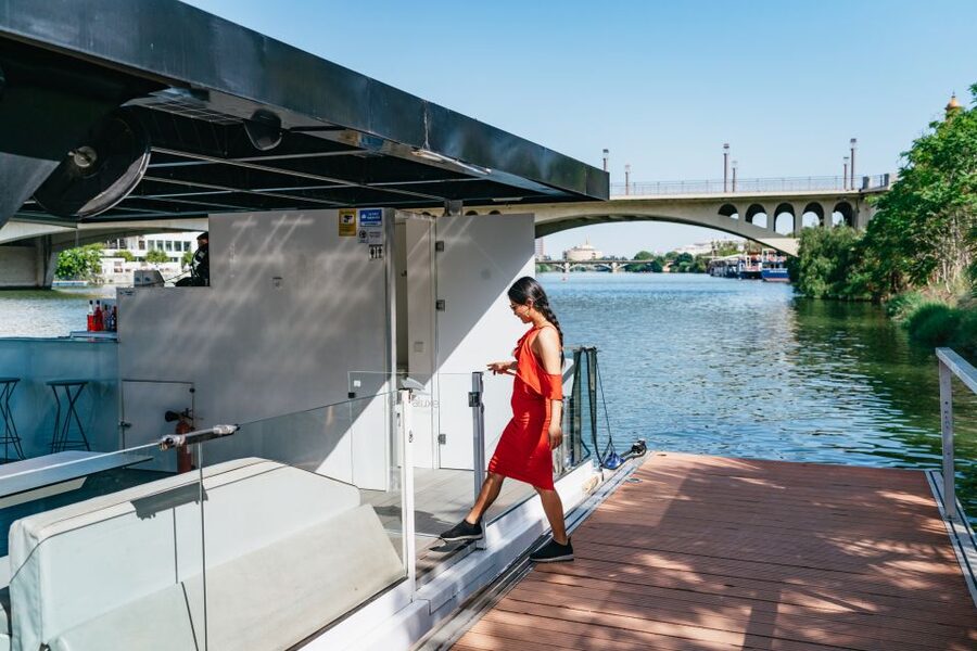 Seville: 1-Hour Guadalquivir River Sightseeing Eco Cruise - Choosing the best time to go