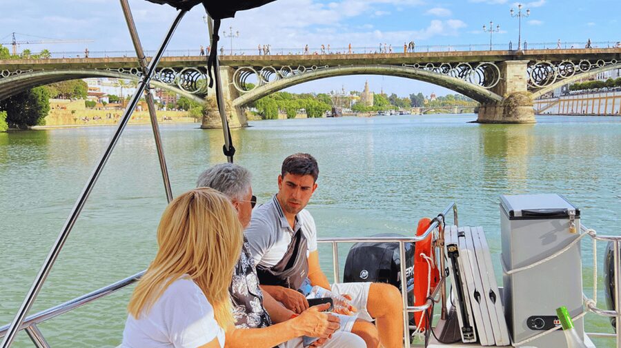 Seville: Guadalquivir River Boat Tour - Who will get the most from this cruise?