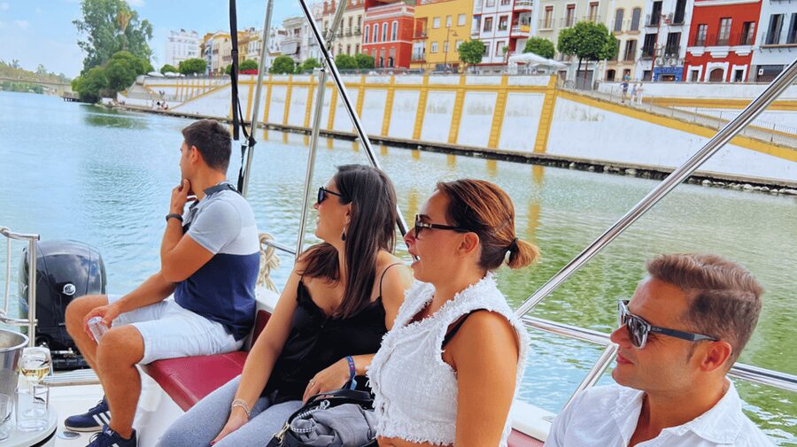 Seville: Guadalquivir River Boat Tour - What the guide adds to the ride