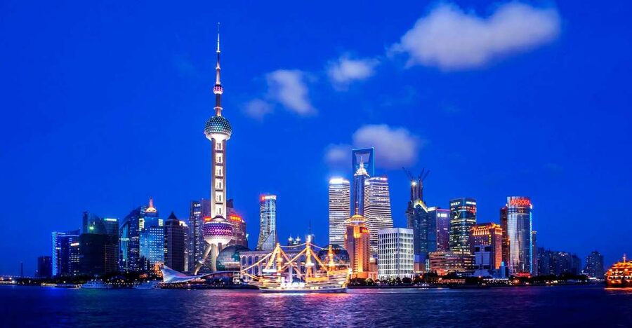 Shanghai: Night River Cruise Tour with Xinjiang Style Dining - What the private pickup adds