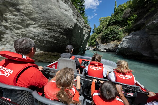 Shotover River Extreme Jet Boat Ride in Queenstown - Staying comfortable on a cold Queenstown day