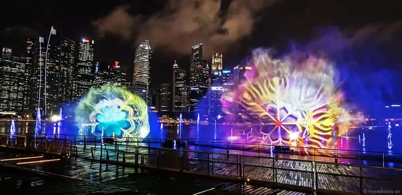 Singapore River Cruise, Garden Rhapsody & Spectra by CYT - Clarke Quay and the changing face of the river