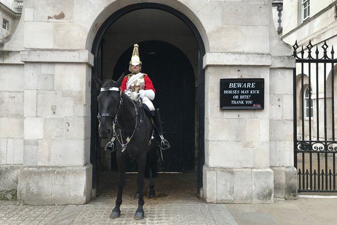 Skip the Line Tower of London & Westminster Tour and River Cruise - Trafalgar Square and the lunch break