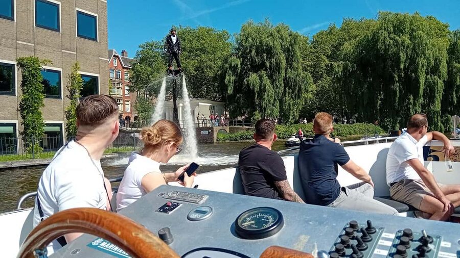 Smoke & Boat Amsterdam - The Official 420 Canal Cruise - What the $18 price really buys you