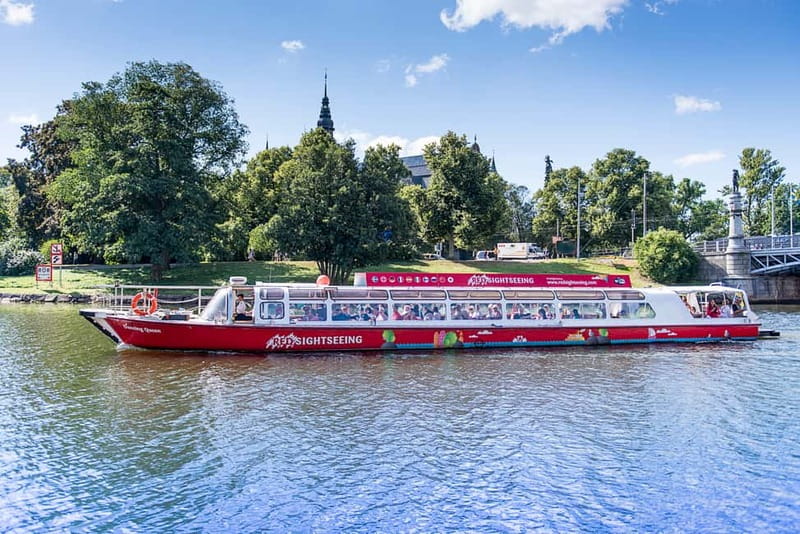 Stockholm: Royal Bridges & Canal Boat Tour with Audio Guide - Open bays and Stockholm’s changing views