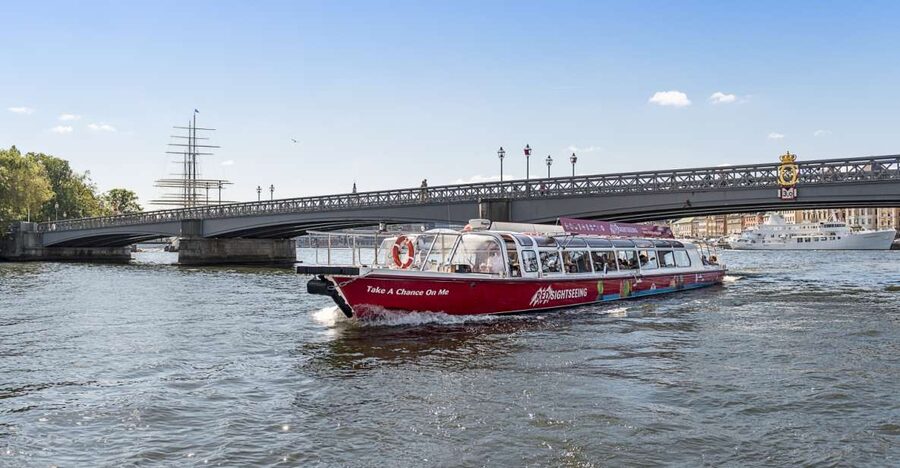 Stockholm: Royal Bridges & Canal Boat Tour with Audio Guide - Timing, price, and booking flexibility