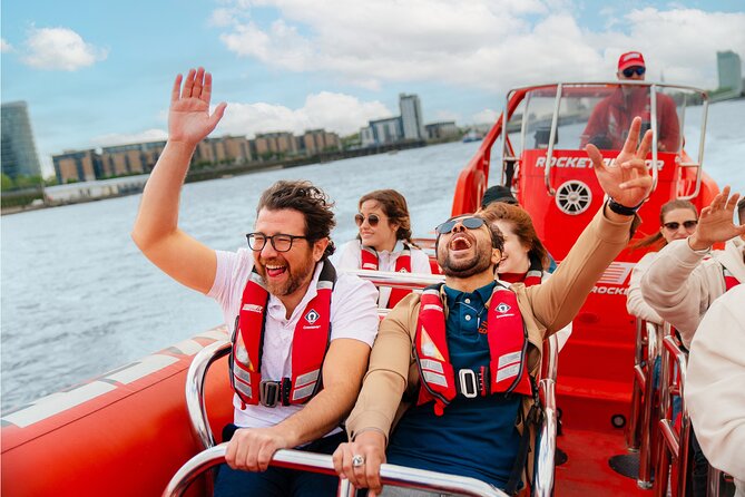 Thames High-Speed Zone Speedboat in London - Safety briefing, lifejackets, and the first burst of speed