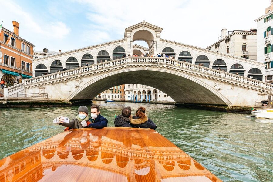 Venice: Grand Canal Boat Tour - The guide makes the difference