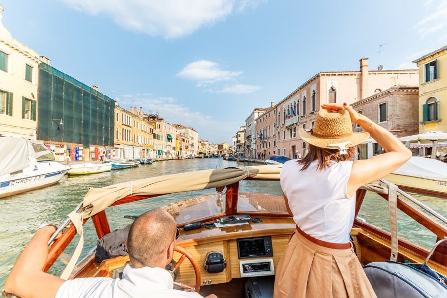 Venice: Grand Canal Private Boat Trip - Meeting in Saint Mark’s Square
