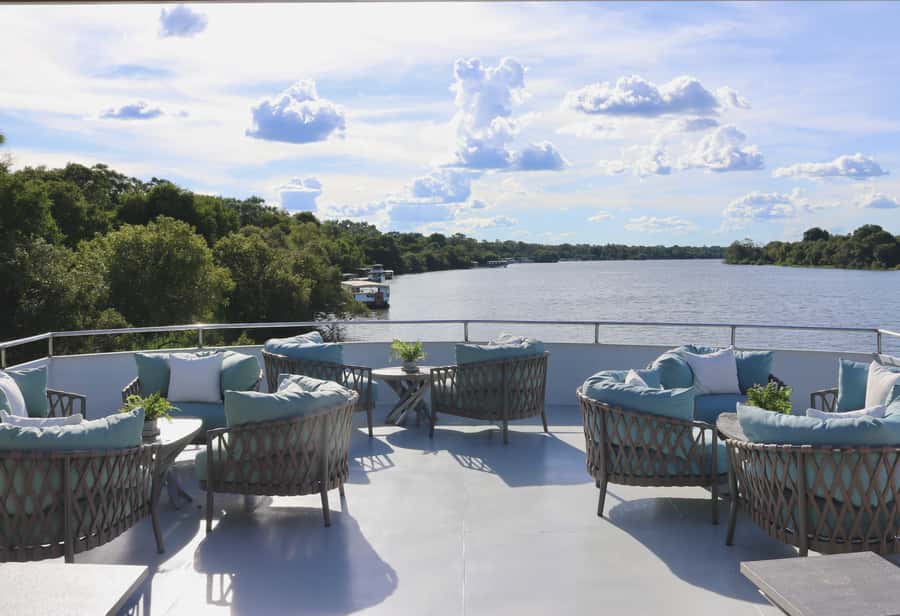Victoria Falls: 2-Hour Luxury Zambezi River Sunset Cruise - Who will enjoy this cruise most