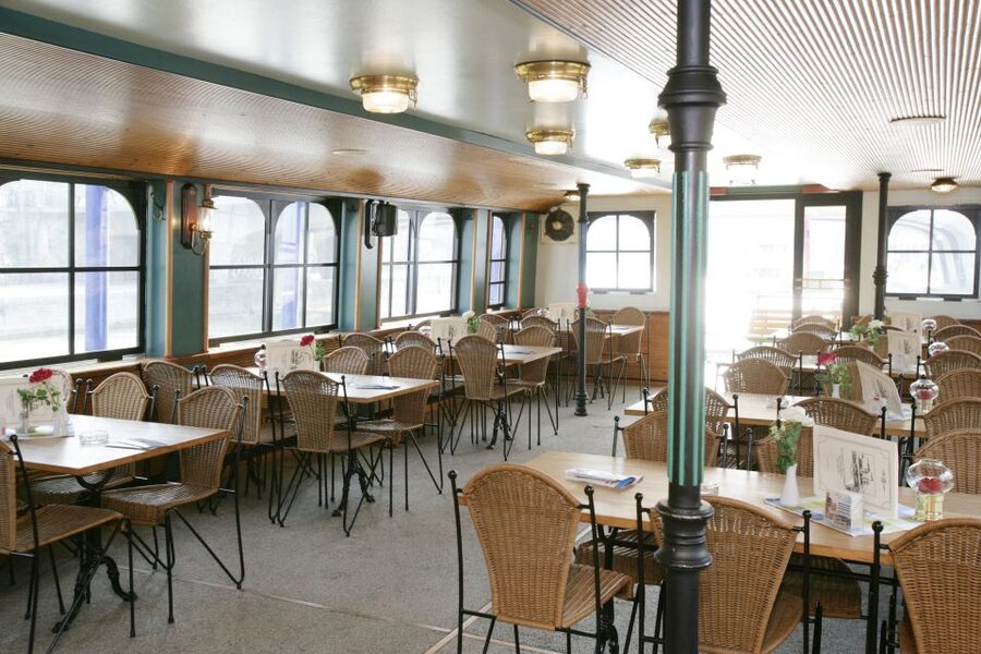 Vienna: 3.5-Hour Grand Danube River Cruise - What the commentary does, and does not, provide