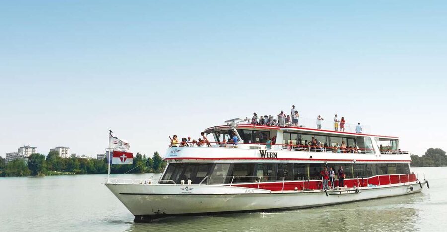 Vienna: 3.5-Hour Grand Danube River Cruise - Danube Island, the grain silo, and Reichsbrücke