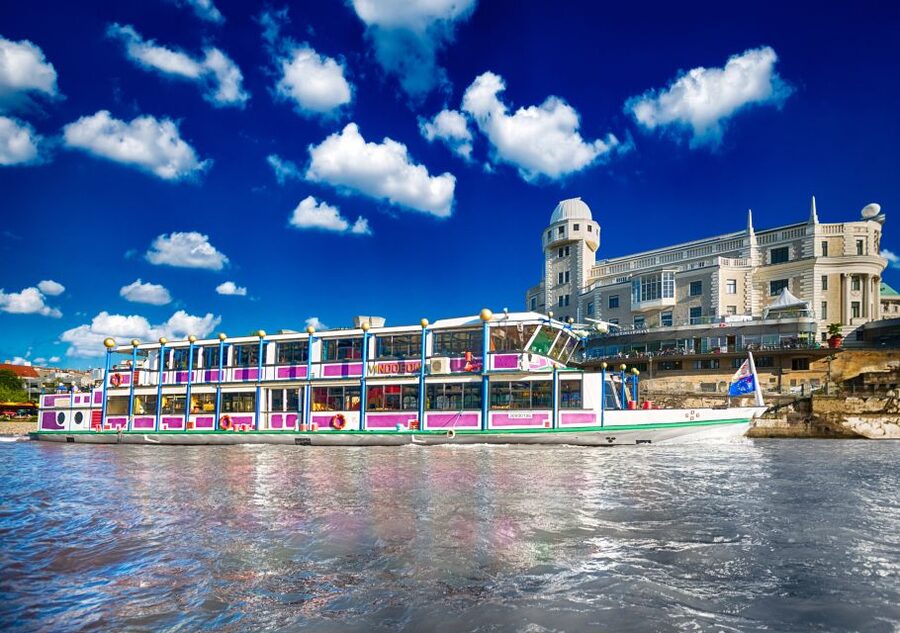 Vienna: 3.5-Hour Grand Danube River Cruise - Through the Nussdorf lock into the Danube Canal