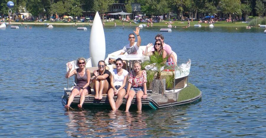 Vienna: Private Floating Island E-Boat Rental on Danube - Why the Old Danube feels far from central Vienna