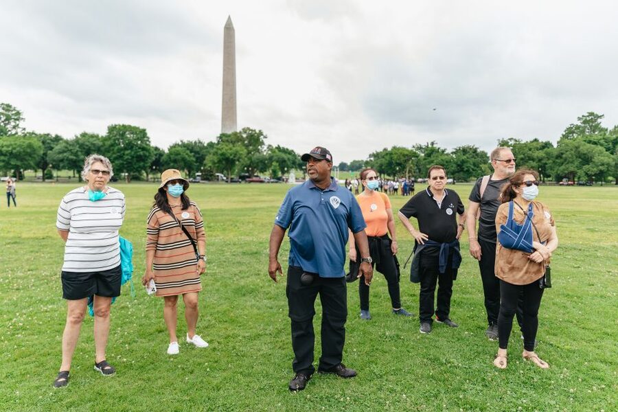 Washington, DC: Full-Day Tour with a Scenic River Cruise - The World War II Memorial and the Tidal Basin