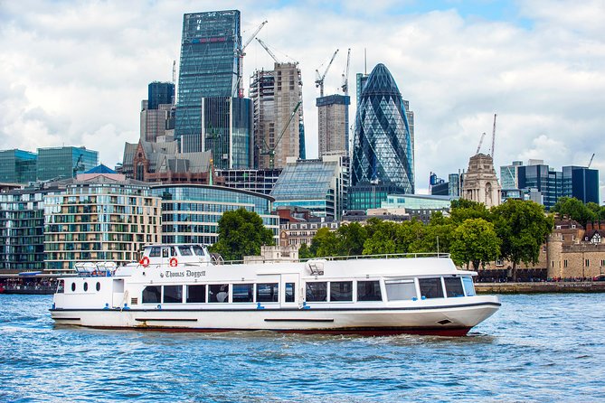 Westminster to Greenwich Sightseeing Thames Cruise in London - Commentary and the risk of a quiet sailing
